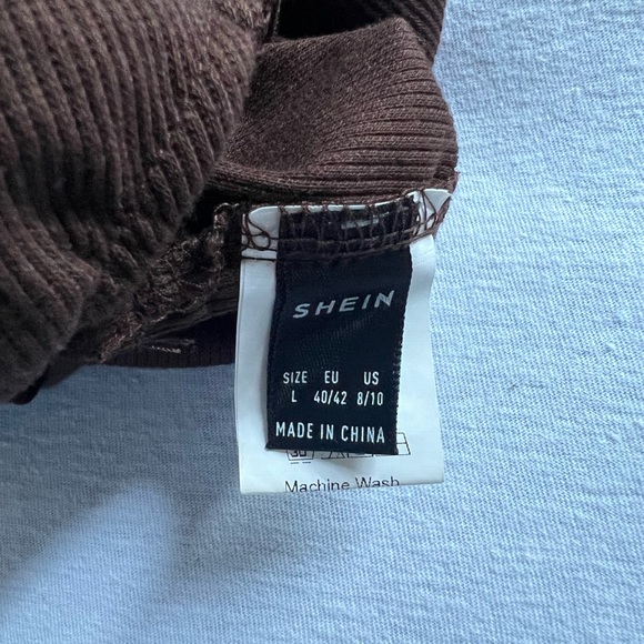 Cropped top - Picture 2 of 2